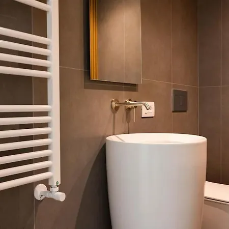 Luxury Jacuzzi Nettuno * 팔레르모