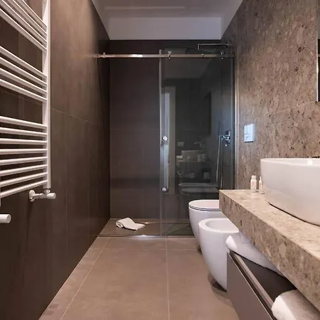 Luxury Jacuzzi Nettuno 公寓 *